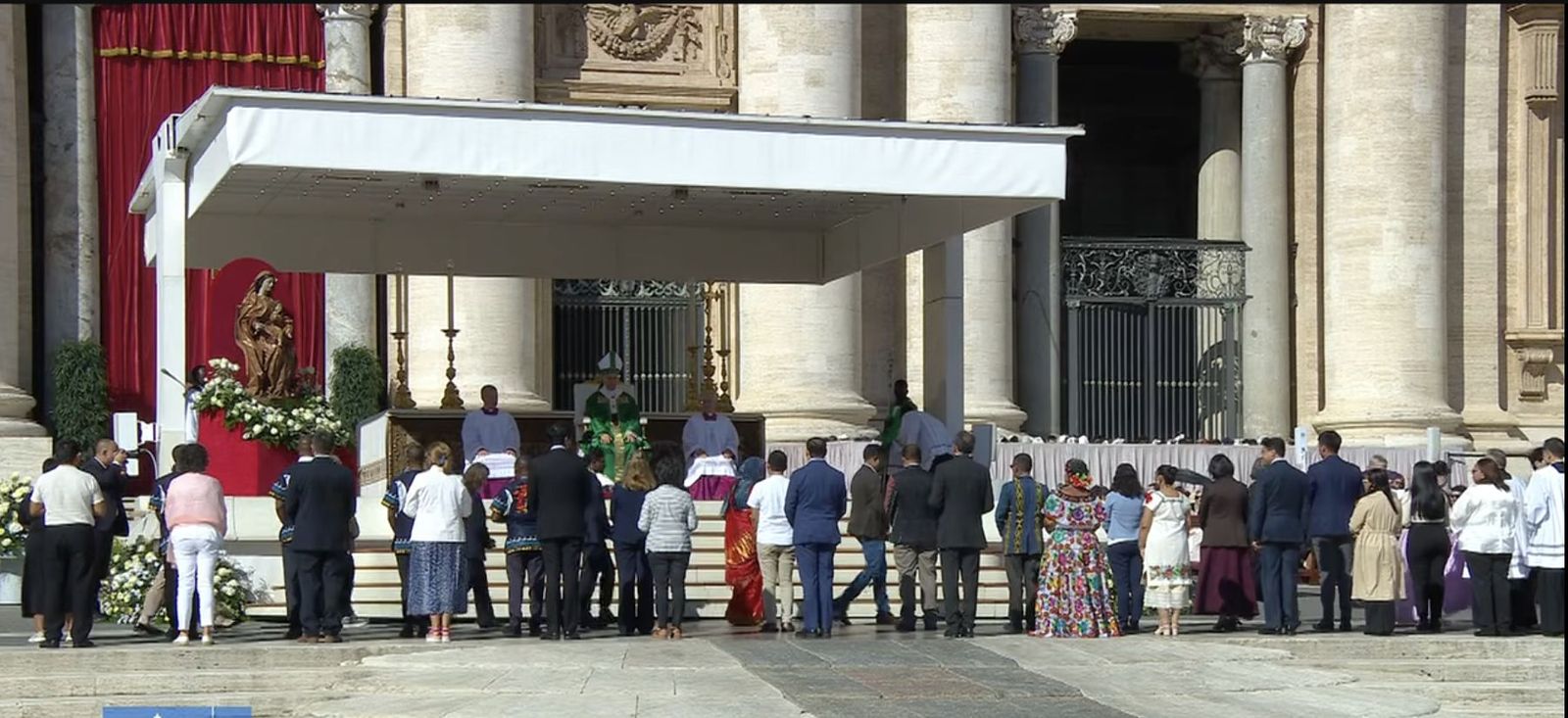 León, con los nuevos catequistas