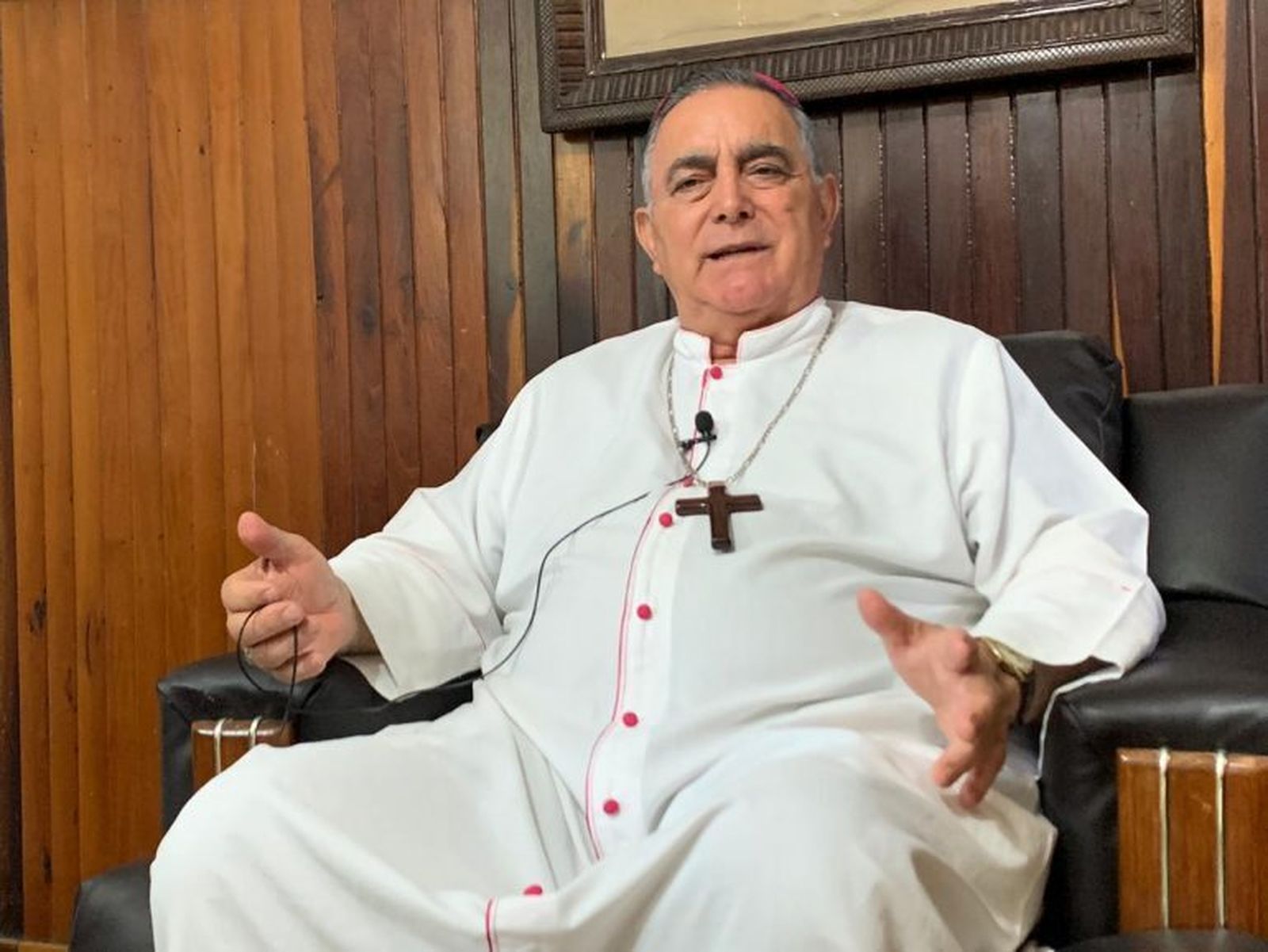 Mons. Salvador Rangel Mendoza ingresa a cuidados intensivos por “problemas respiratorios moderados”