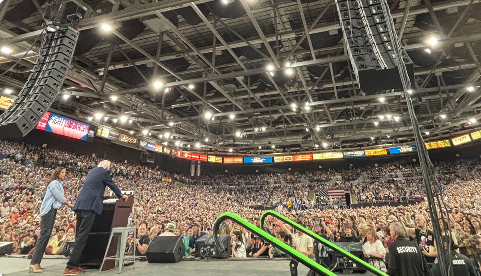 CCED8E59-28C6-4BDA-9742-F3F9D6FEBB13