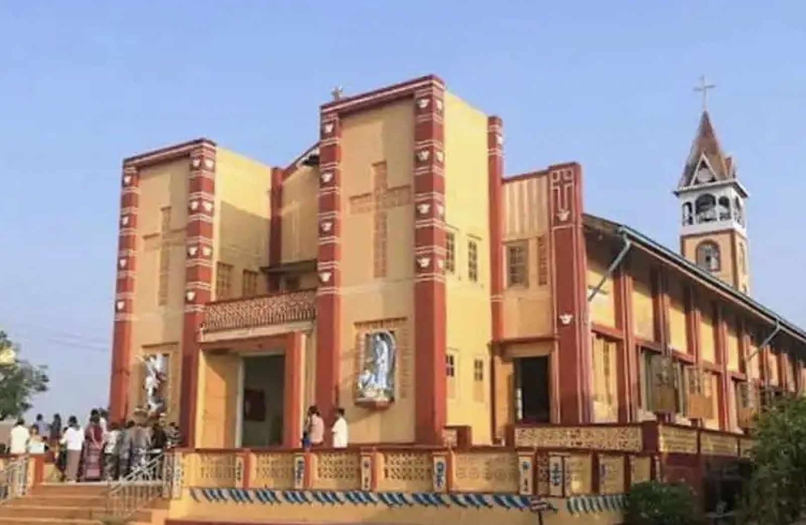 La Catedral del Sagrado Corazón de Taungngu