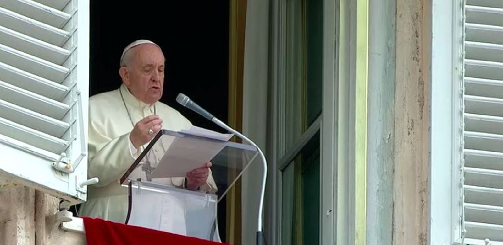 Francisco, en el Angelus