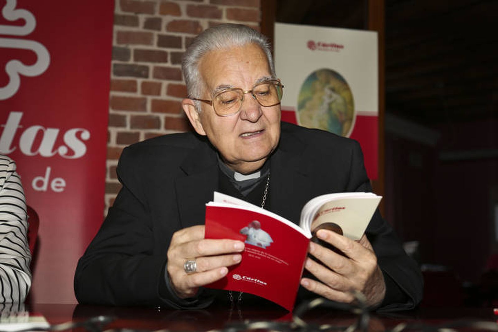 Julián López, obispo de León