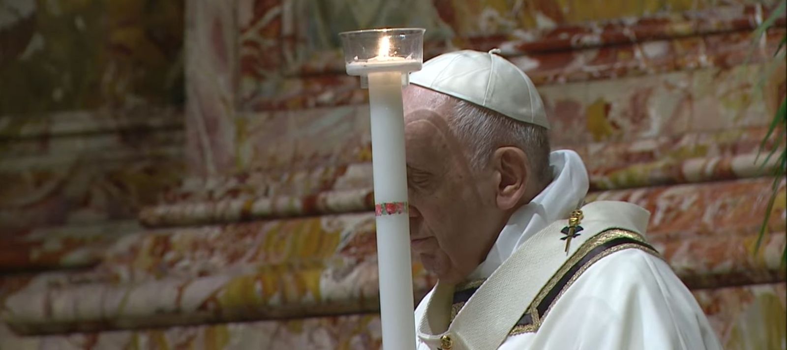El Papa y su vela