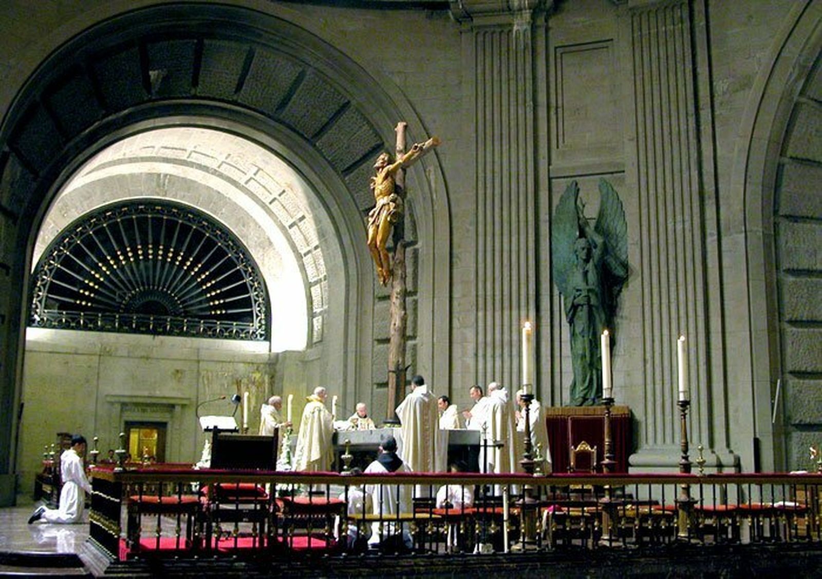 Los frailes de Cuelgamuros