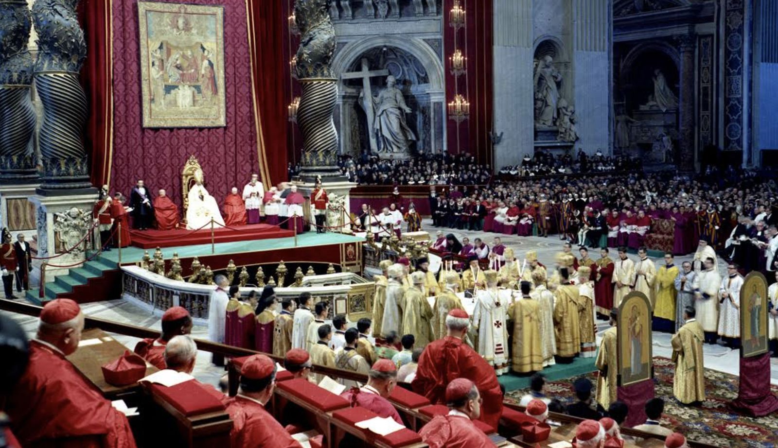 Ceremonia en el Vaticano II
