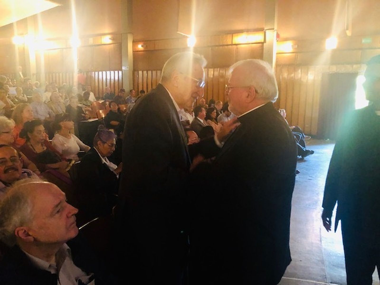 Giordano saluda a Hünermann