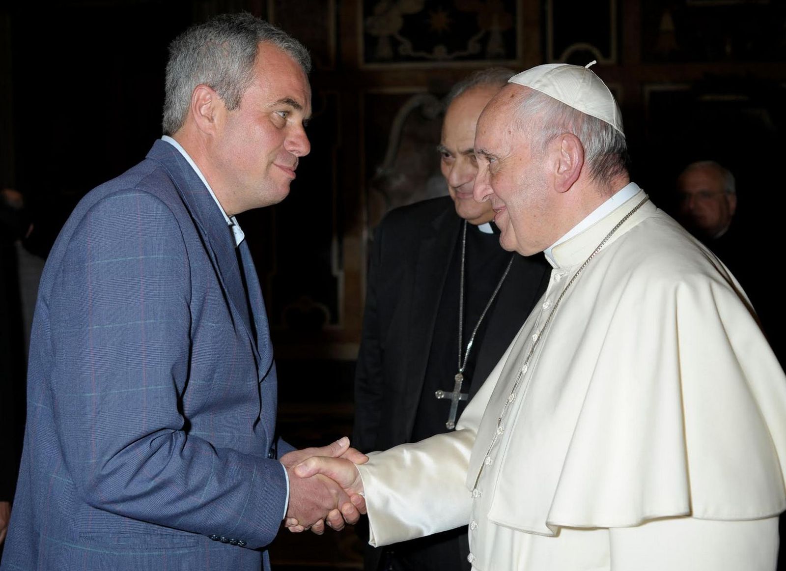 El Papa saluda a Morsolin