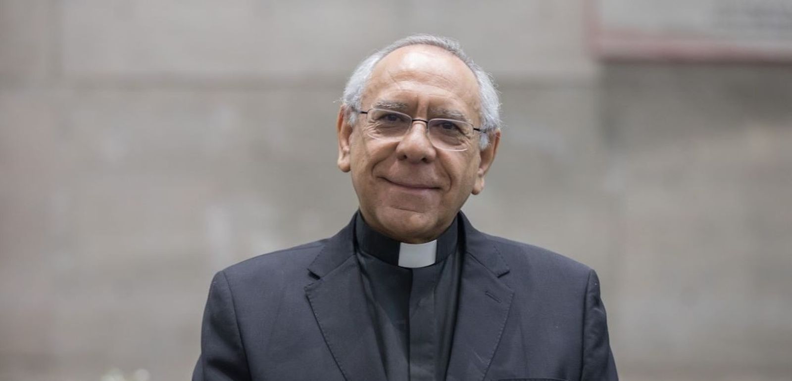 Pbro. Mario Ángel Flores