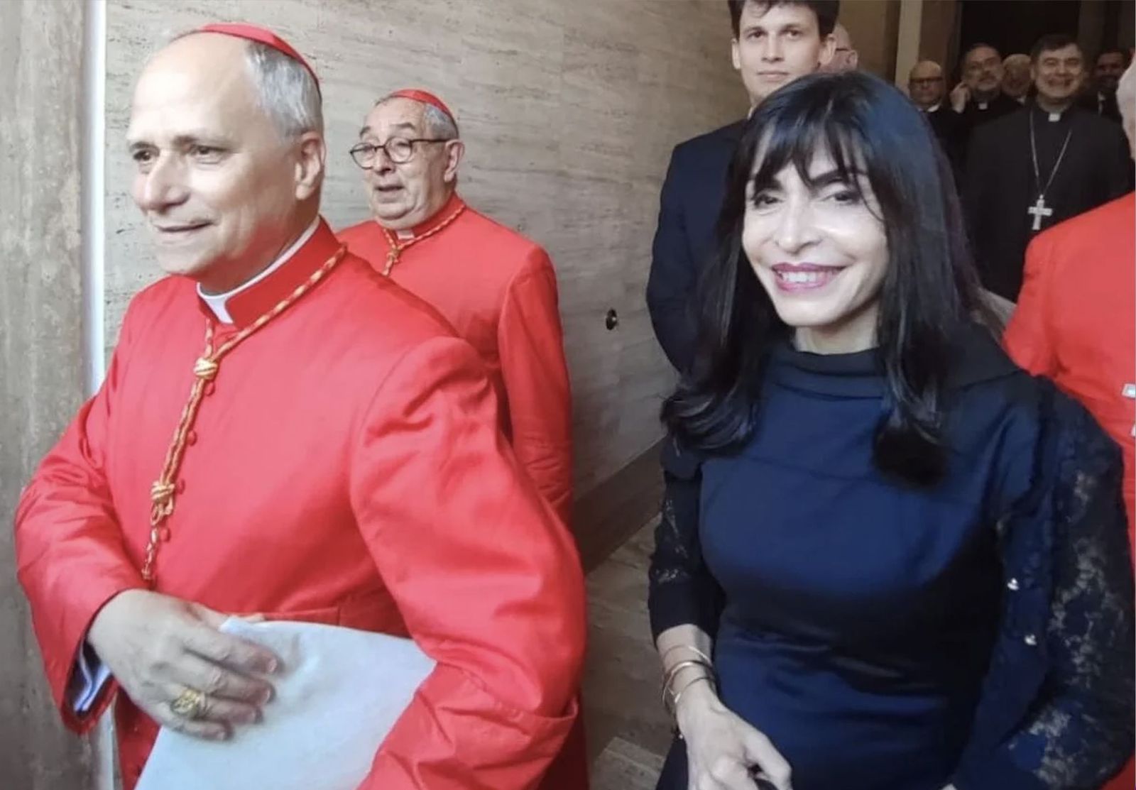 Emilce Cuda, con el cardenal Prevost