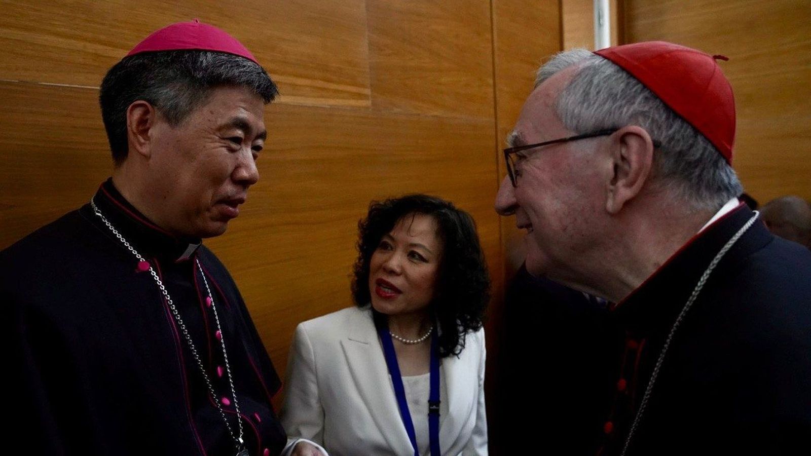 El cardenal Parolin y el obispo de Shanghai