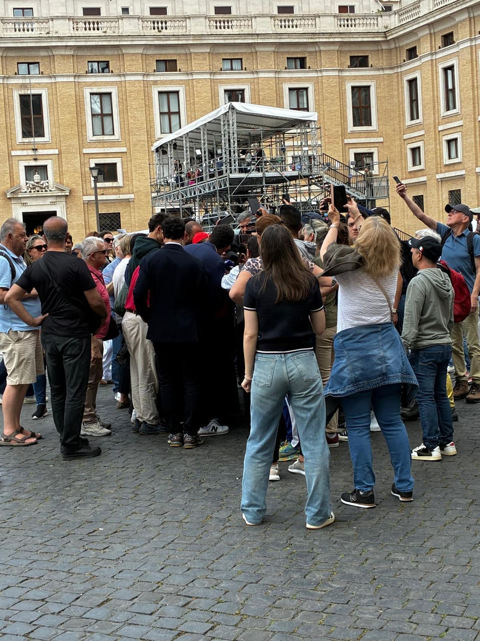 El cardenal David en la Conciliazione