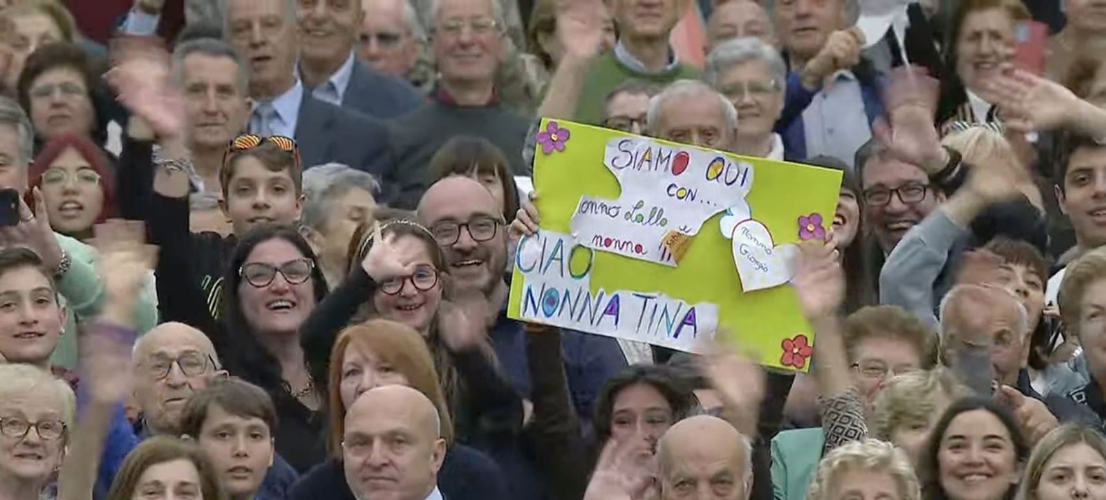 Niños, padres y abuelos, con el Papa