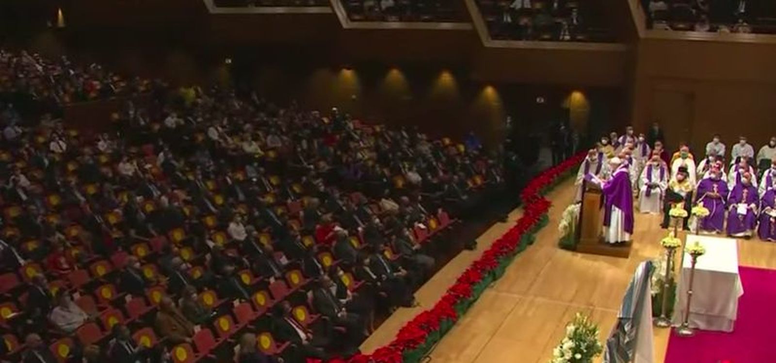 La misa del Papa en Atenas