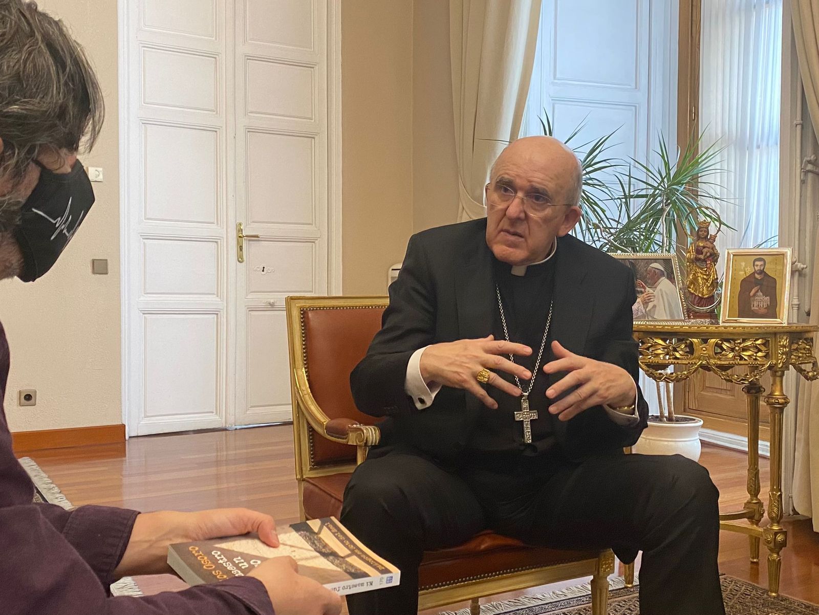 'Mi maestro fue un preso': Osoro y los reclusos de Soto del Real, la misericordia que elimina las rejas