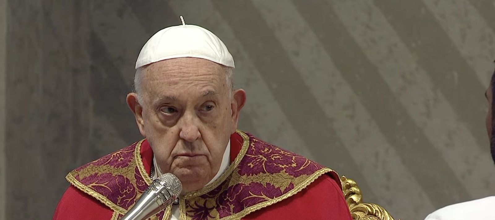 Francisco, en la misa de Pentecostés