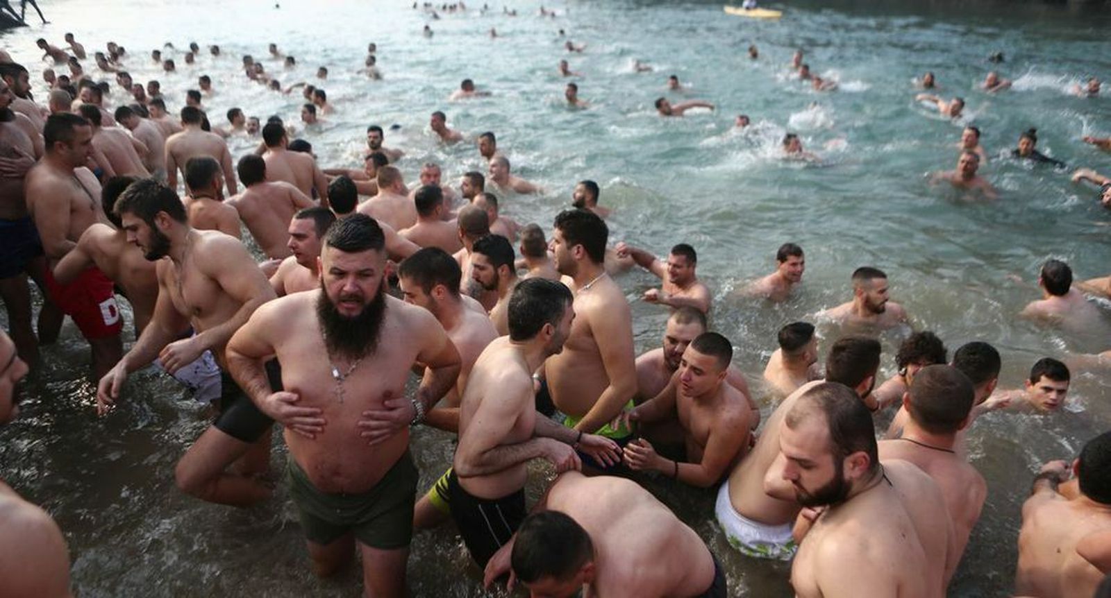 Existe la a creencia de que las aguas bendecidas tienen propiedades curativas y son capaces de aliviar todos los males